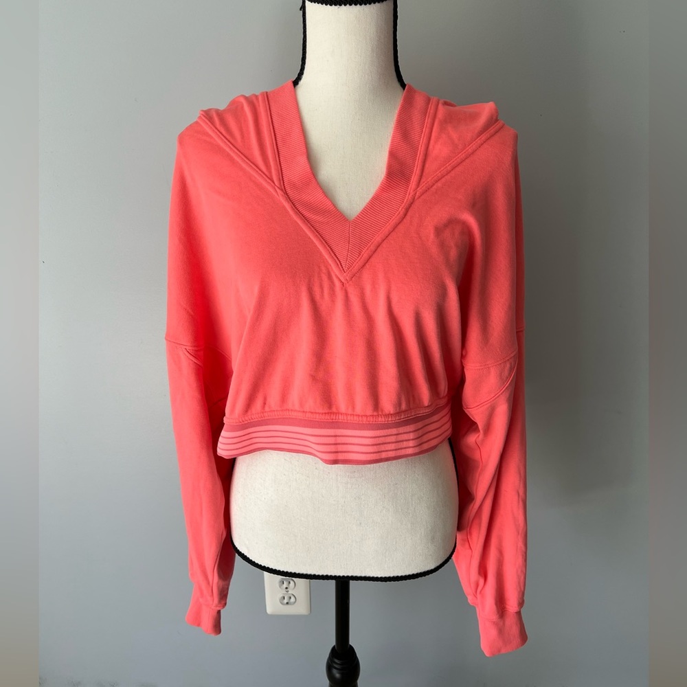 Free People Pink cropped light weight hoodie